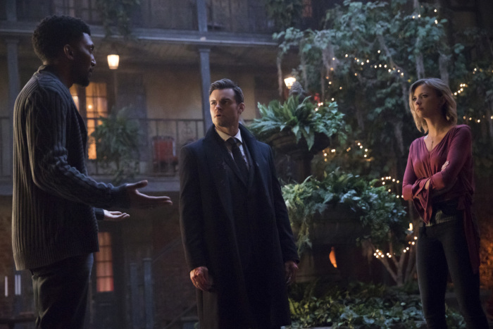 The Originals -- "Voodoo Child" -- Image Number: OR412a_0213.jpg -- Pictured (L-R): Yusuf Gatewood as Vincent, Daniel Gillies as Elijah and Riley Voelkel as Freya -- Photo: Bob Mahoney/The CW -- ÃÂ© 2017 The CW Network, LLC. All rights reserved.