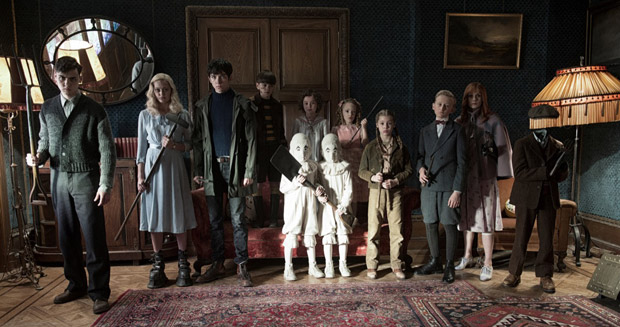 Miss-Peregrins-home-for-Peculiar-Children---Still-05